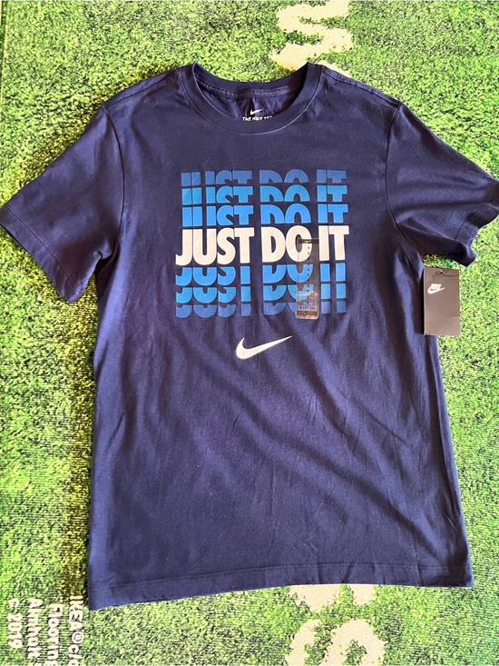 Nike Other - Nike Men’s Navy Blue 'Just Do It' Graphic Tee Size Small